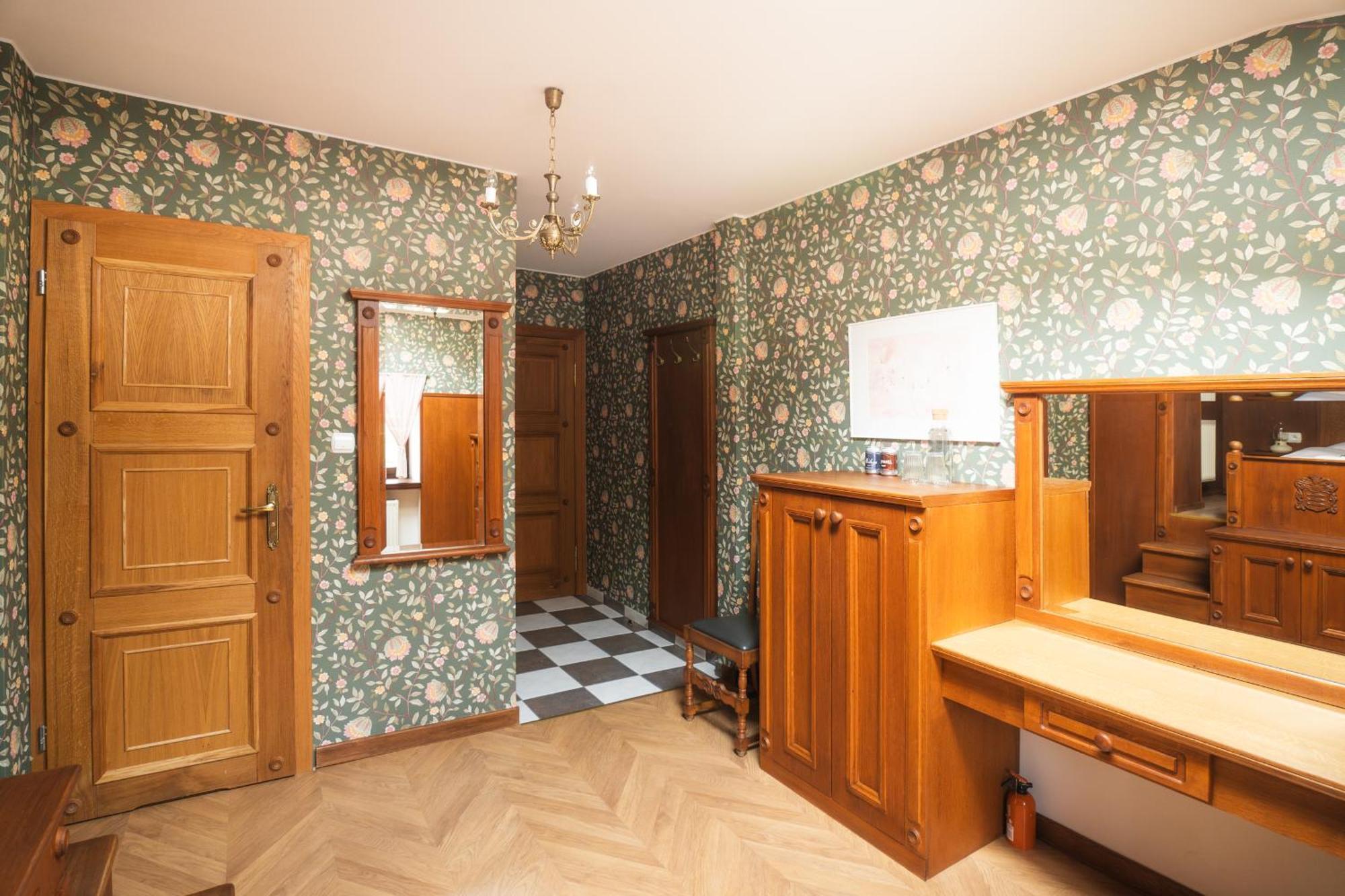 Palac Srodka Chrzypsko Wielkie Exterior foto