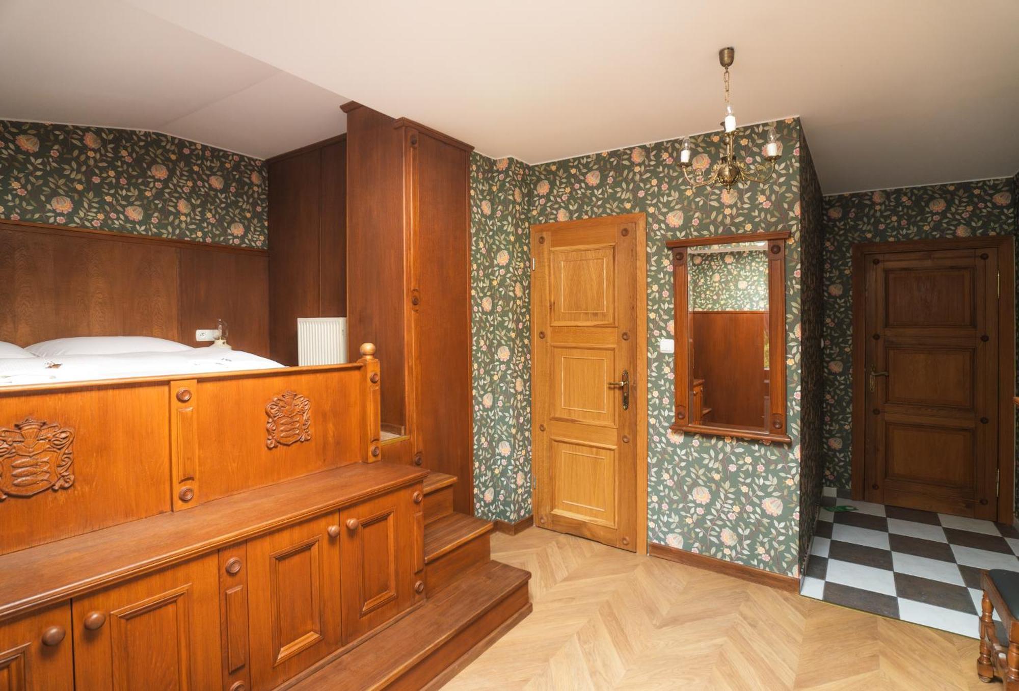 Palac Srodka Chrzypsko Wielkie Exterior foto